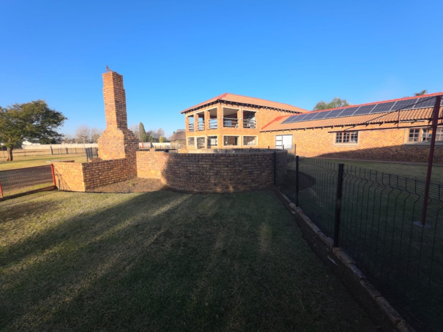 4 Bedroom Property for Sale in Bredell Gauteng