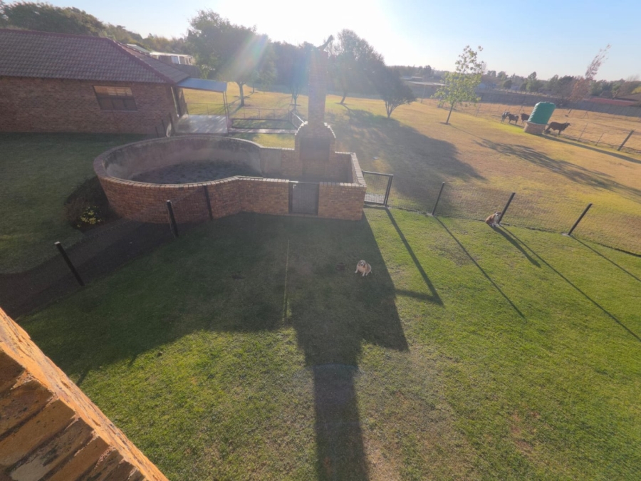 4 Bedroom Property for Sale in Bredell Gauteng