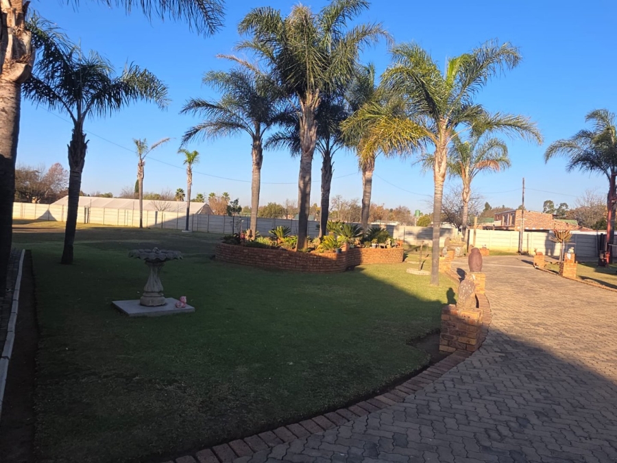 4 Bedroom Property for Sale in Bredell Gauteng