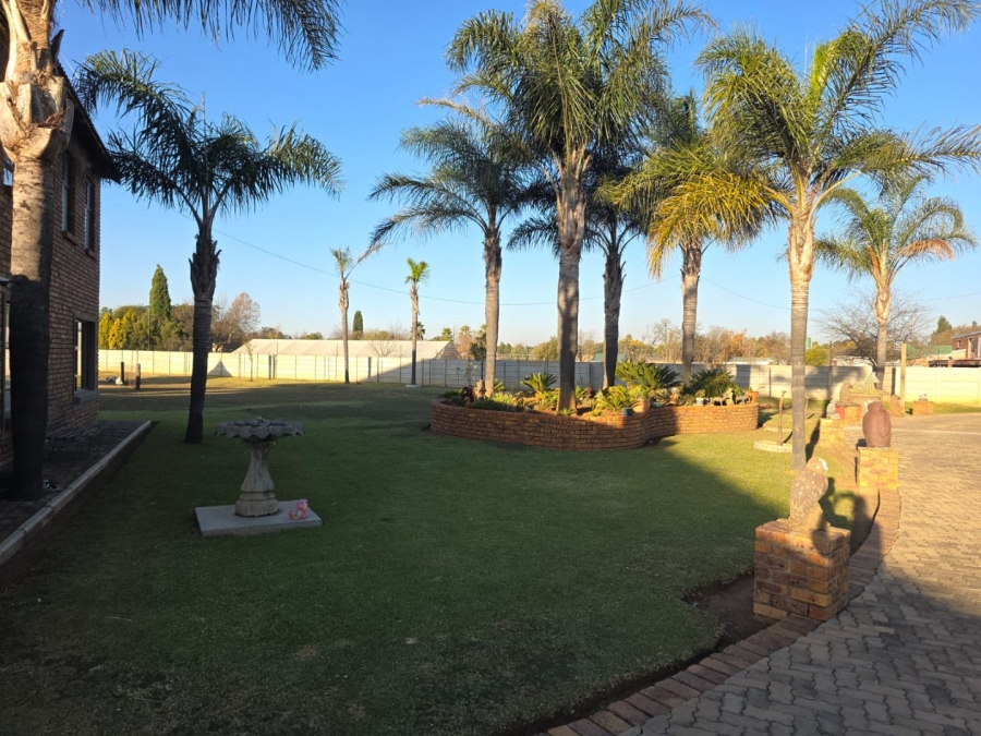 4 Bedroom Property for Sale in Bredell Gauteng