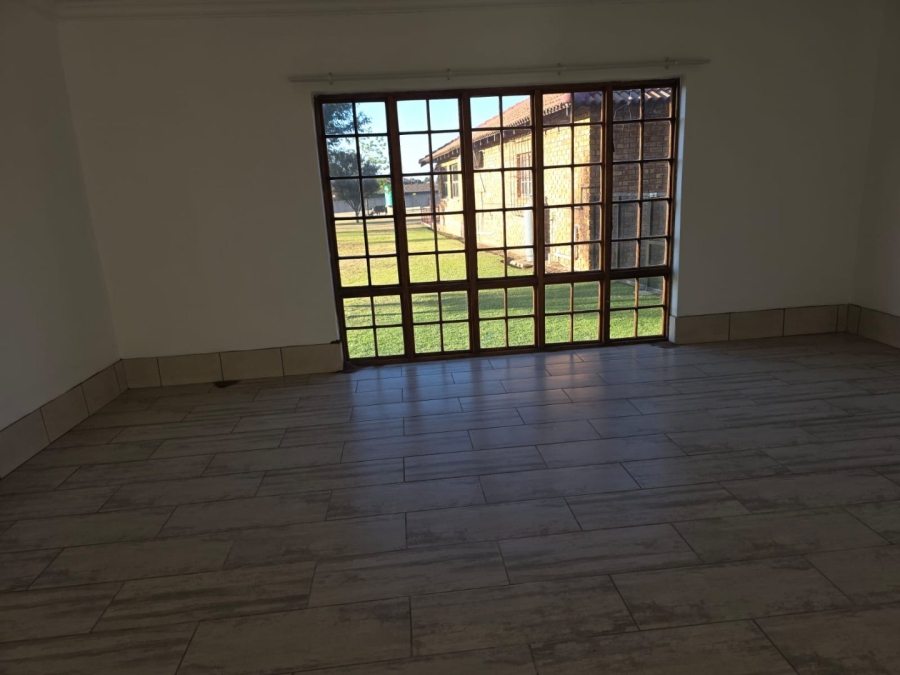 4 Bedroom Property for Sale in Bredell Gauteng
