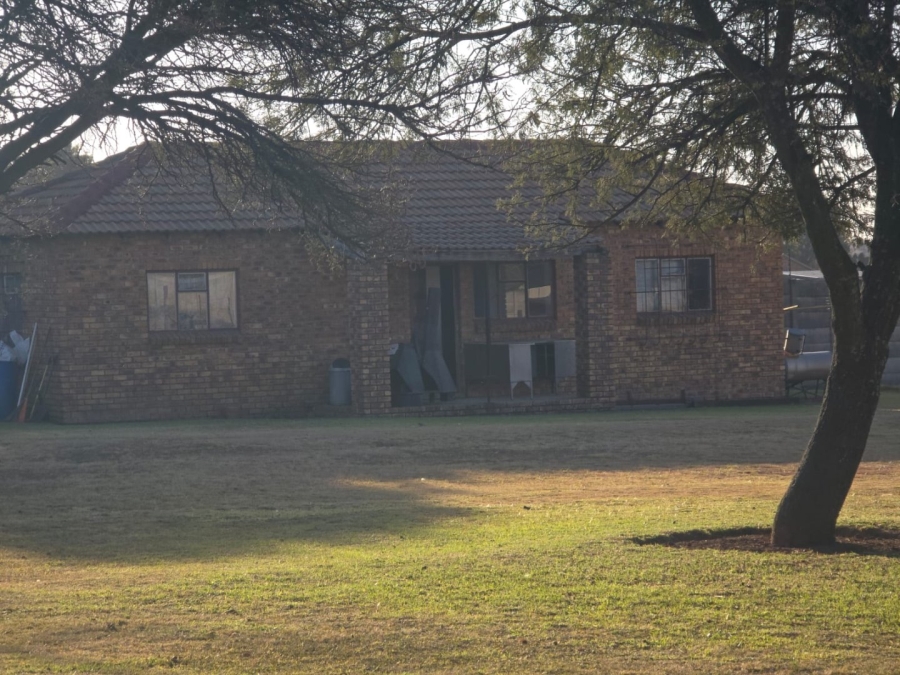 4 Bedroom Property for Sale in Bredell Gauteng