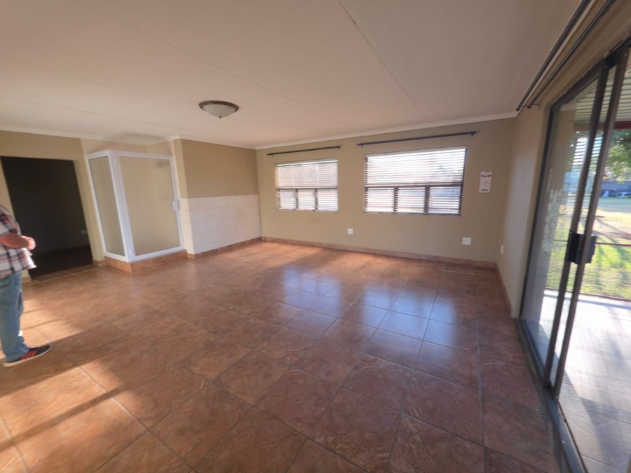 4 Bedroom Property for Sale in Bredell Gauteng
