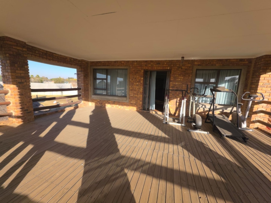 4 Bedroom Property for Sale in Bredell Gauteng