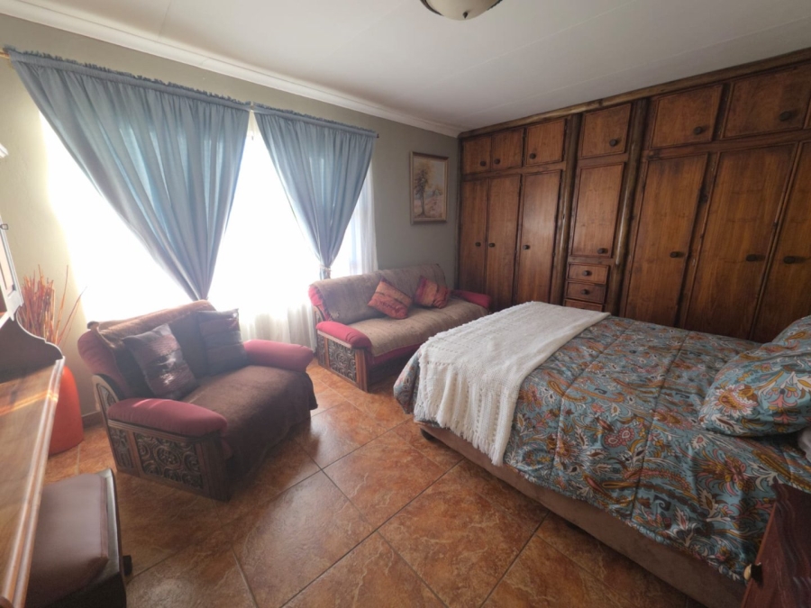 4 Bedroom Property for Sale in Bredell Gauteng