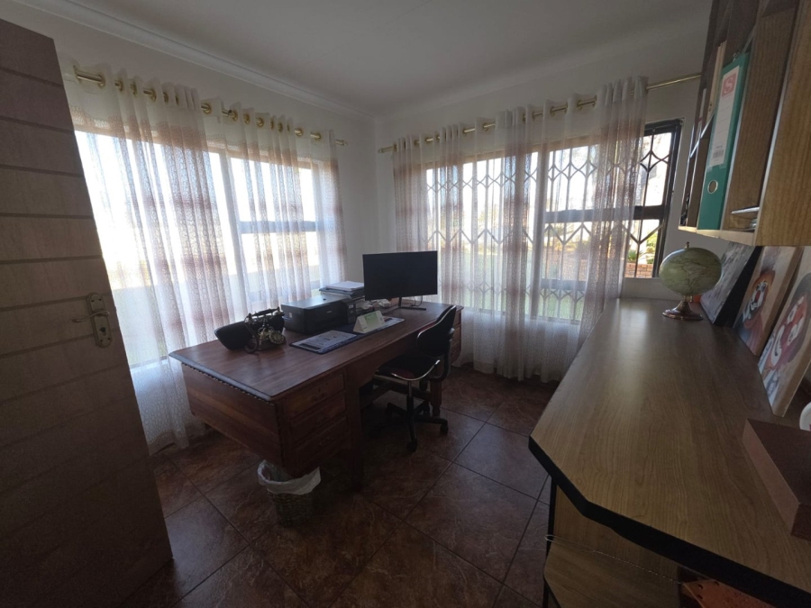 4 Bedroom Property for Sale in Bredell Gauteng