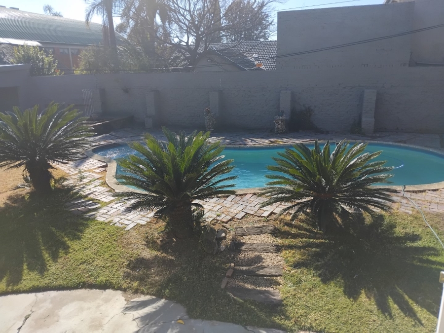 3 Bedroom Property for Sale in Edenvale Central Gauteng