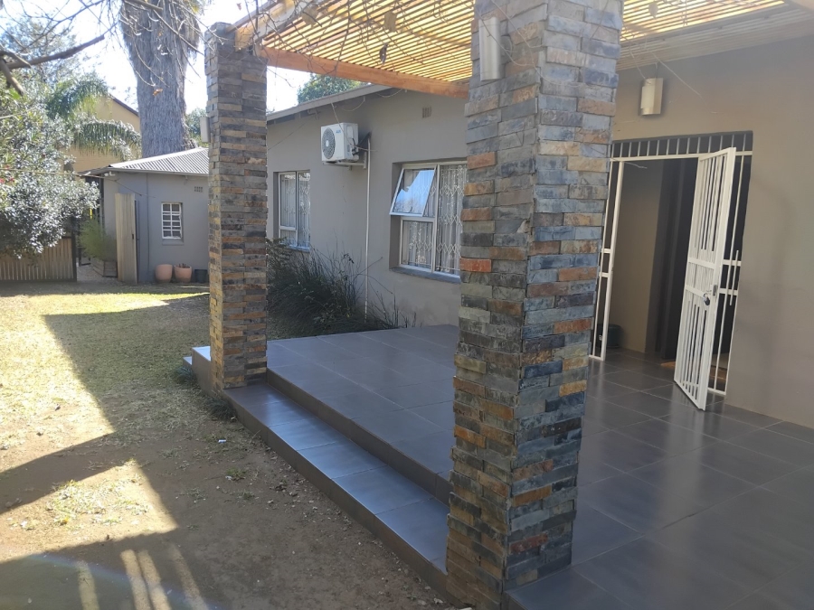 3 Bedroom Property for Sale in Edenvale Central Gauteng
