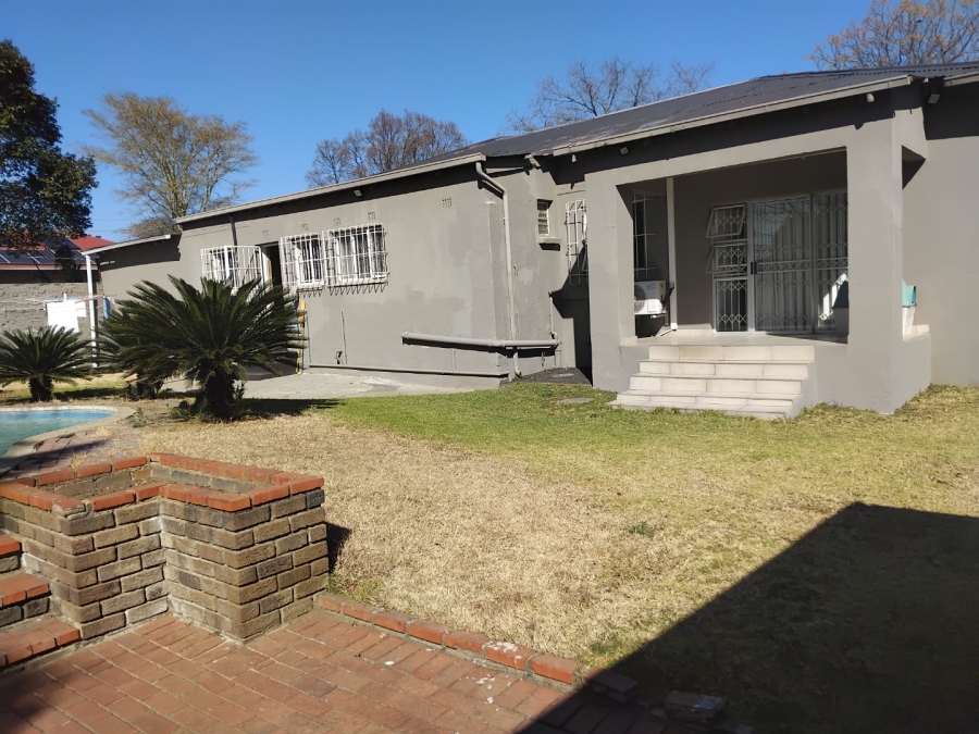 3 Bedroom Property for Sale in Edenvale Central Gauteng