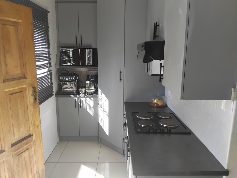 3 Bedroom Property for Sale in Edenvale Central Gauteng