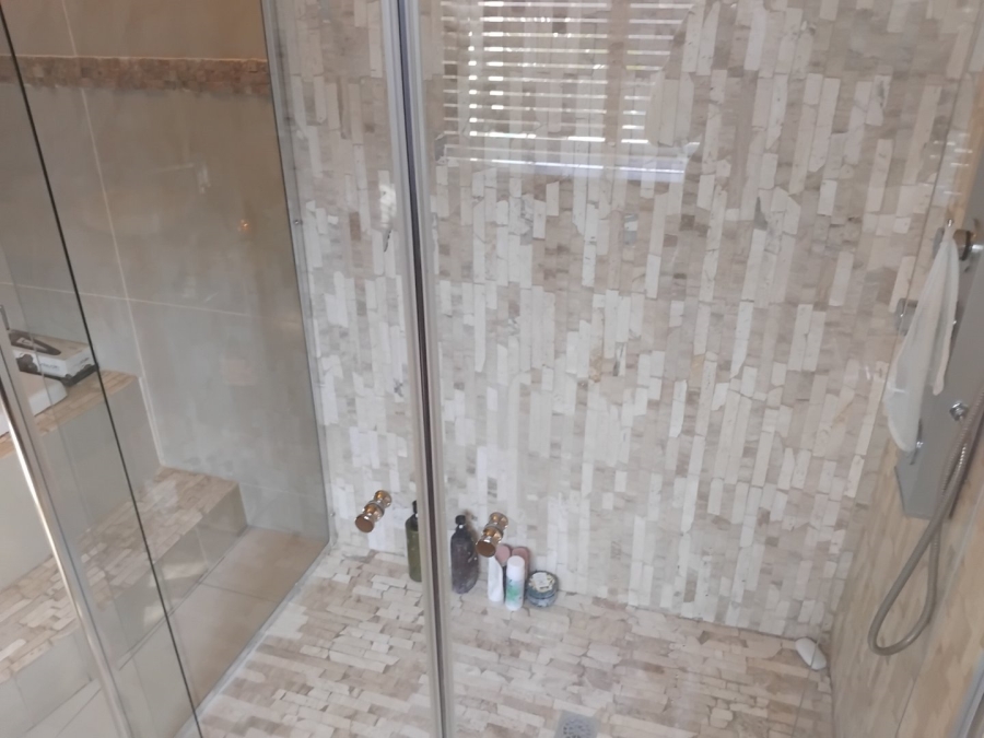 3 Bedroom Property for Sale in Edenvale Central Gauteng