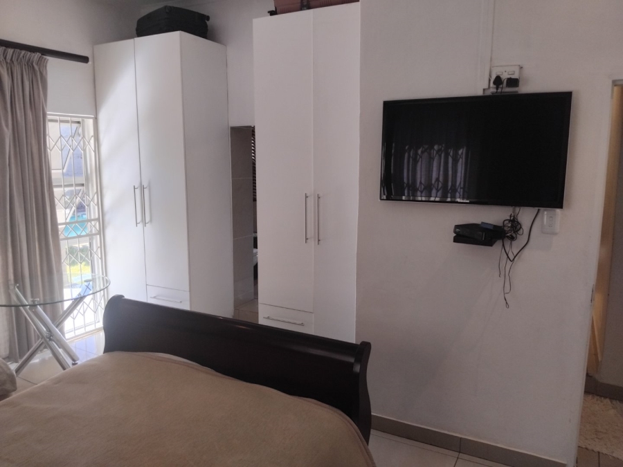 3 Bedroom Property for Sale in Edenvale Central Gauteng