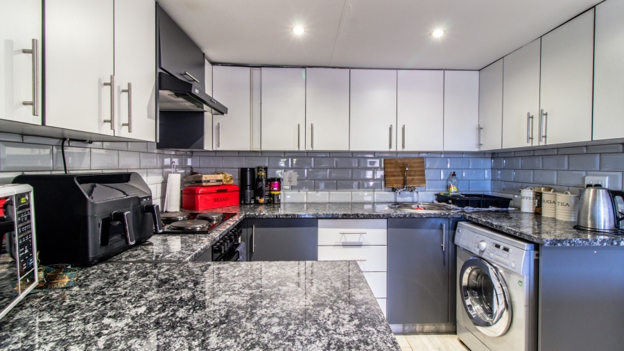 3 Bedroom Property for Sale in Meyersdal Gauteng