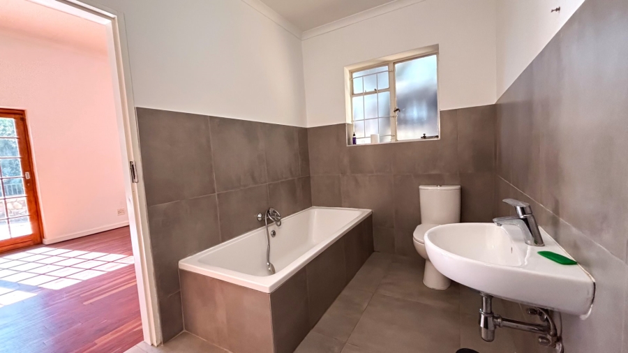 5 Bedroom Property for Sale in Parktown Gauteng