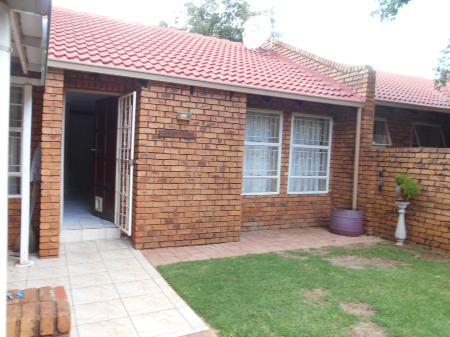 To Let 2 Bedroom Property for Rent in Valhalla Gauteng