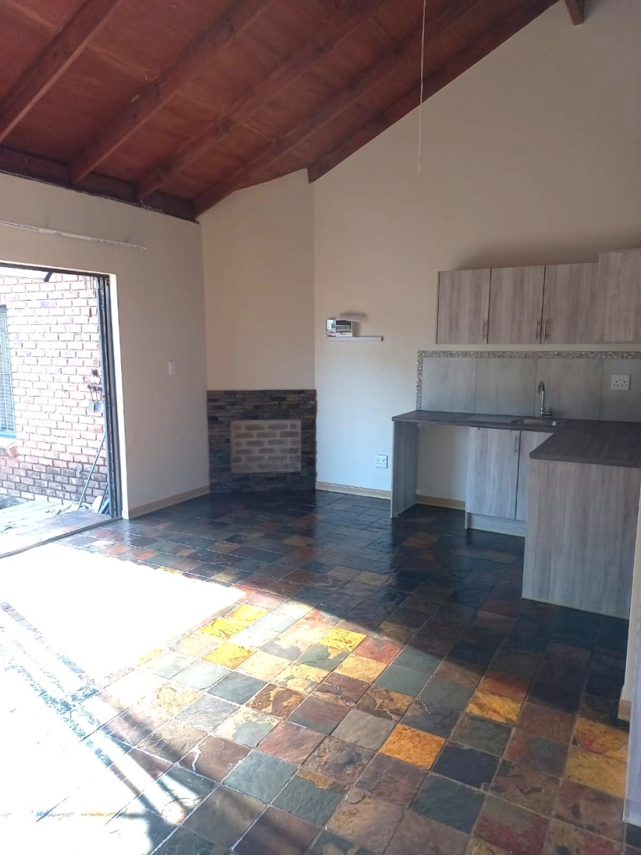 To Let 1 Bedroom Property for Rent in Heuweloord Gauteng