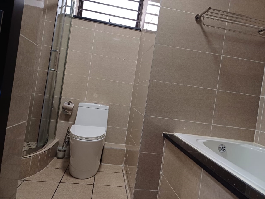 To Let 1 Bedroom Property for Rent in Blue Hills AH Gauteng