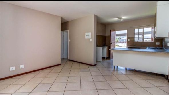 2 Bedroom Property for Sale in Monavoni Gauteng