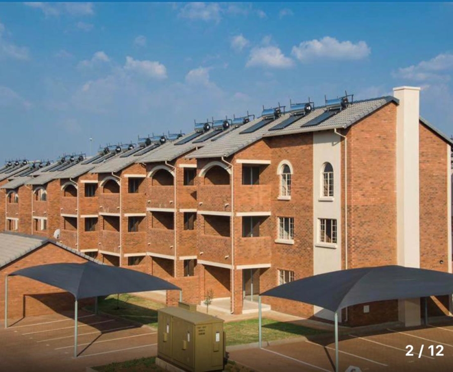2 Bedroom Property for Sale in Monavoni Gauteng