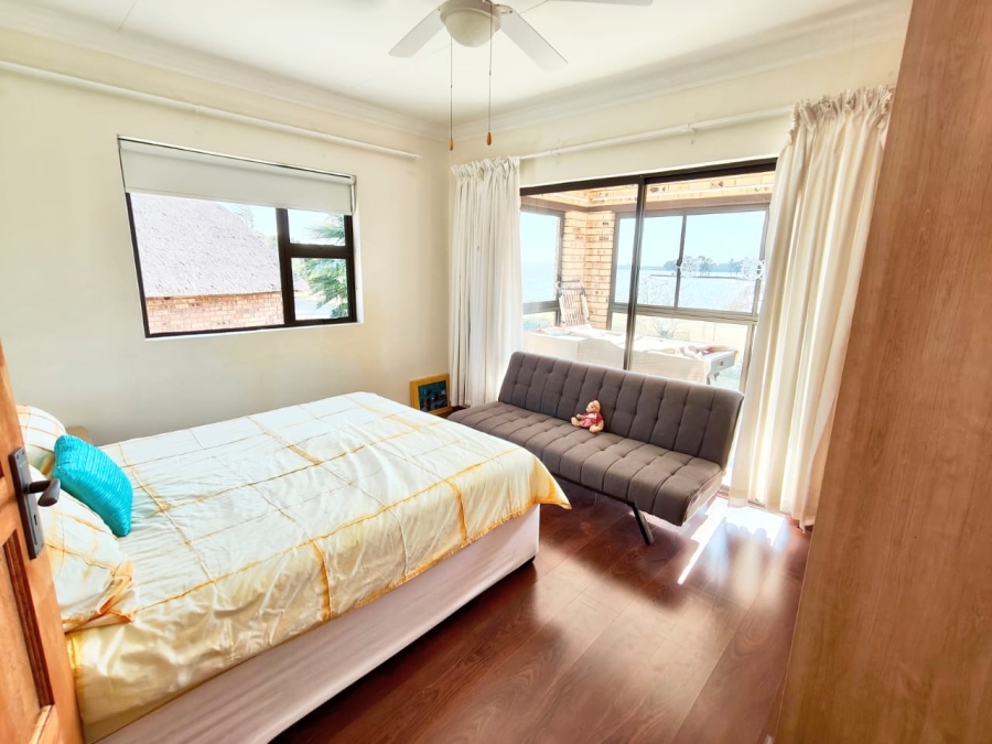 5 Bedroom Property for Sale in Misty Bay Gauteng