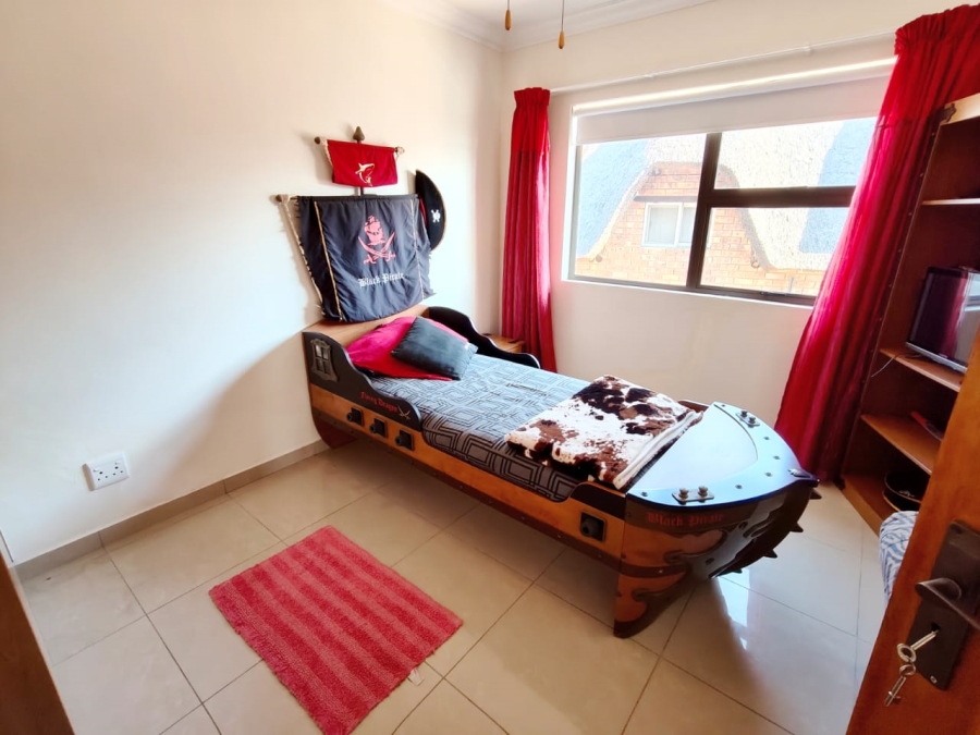5 Bedroom Property for Sale in Misty Bay Gauteng
