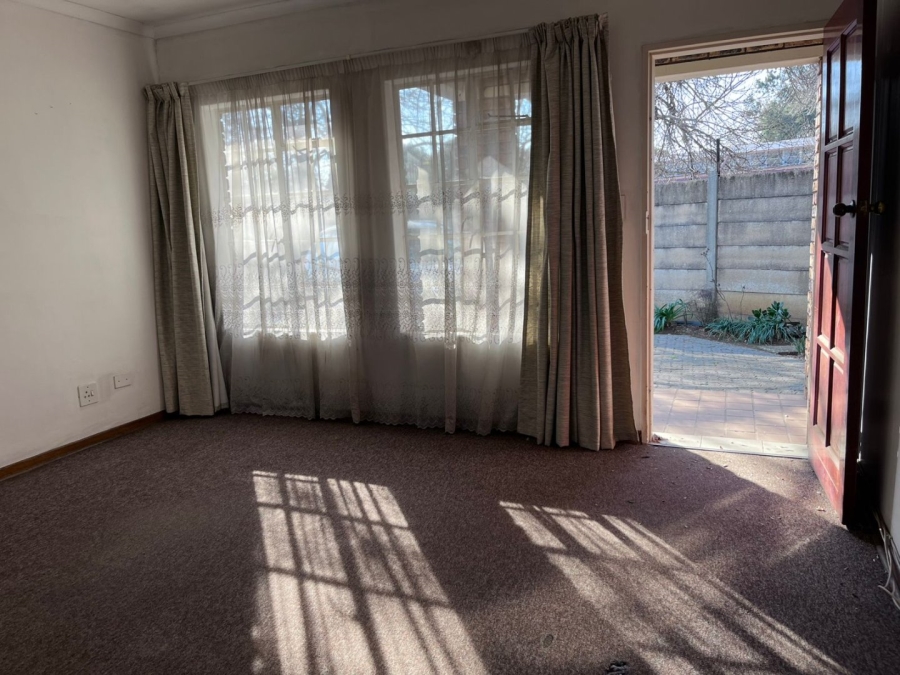 1 Bedroom Property for Sale in Three Rivers East Gauteng