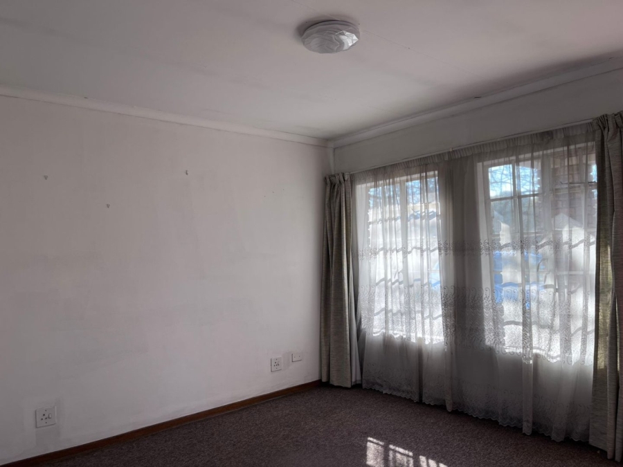 1 Bedroom Property for Sale in Three Rivers East Gauteng