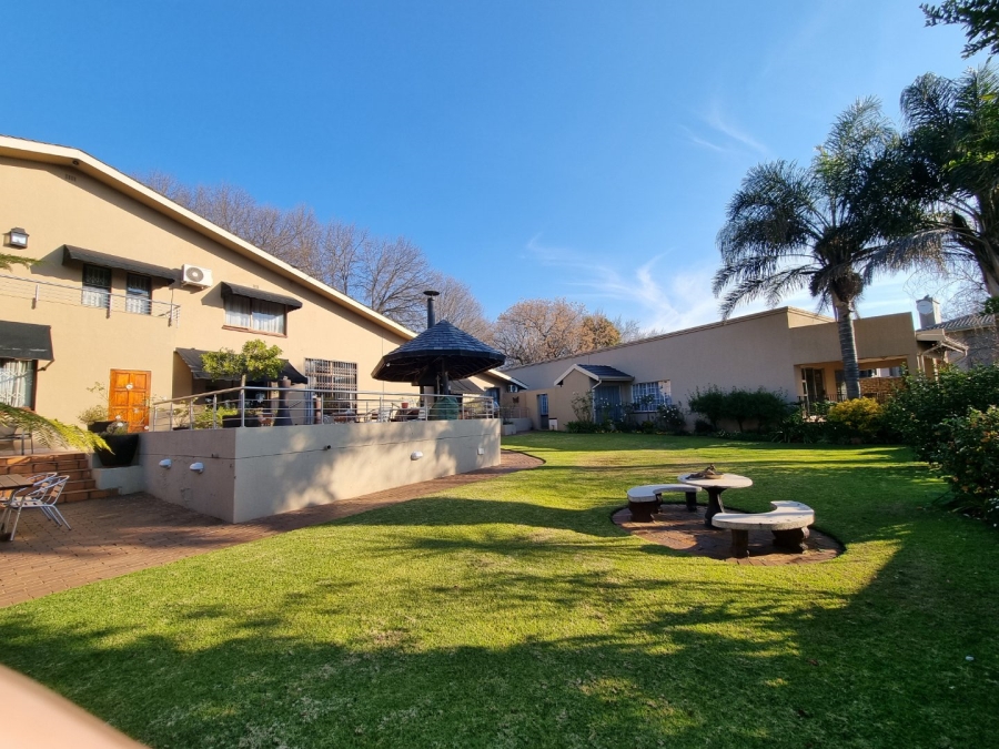 To Let 2 Bedroom Property for Rent in Bedfordview Gauteng