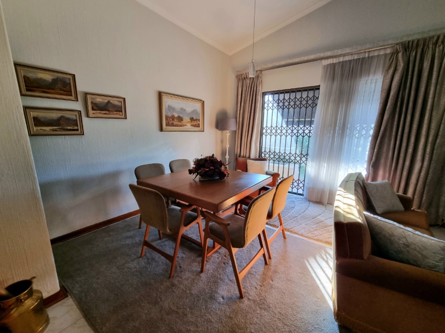 To Let 2 Bedroom Property for Rent in Bedfordview Gauteng