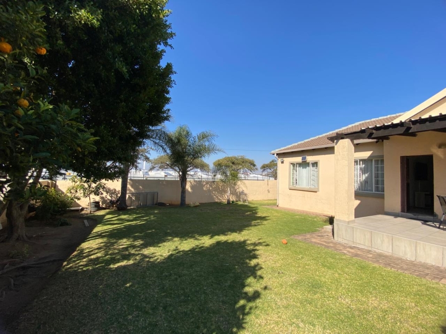 3 Bedroom Property for Sale in Northcliff Gauteng