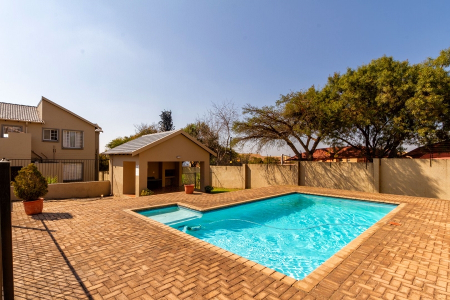 To Let 2 Bedroom Property for Rent in Northgate Gauteng