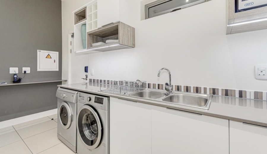 2 Bedroom Property for Sale in Rosebank Gauteng