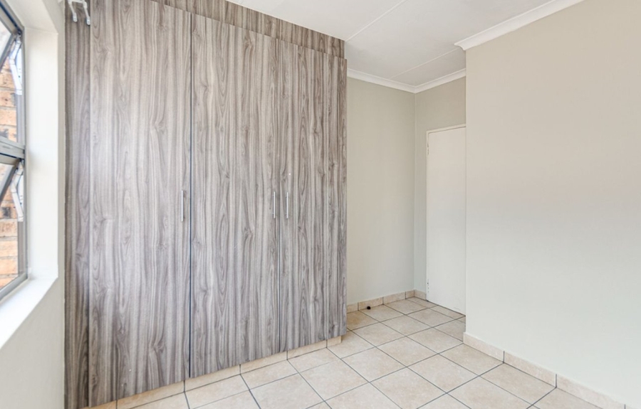 2 Bedroom Property for Sale in Comet Gauteng