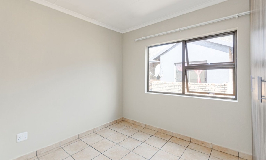 2 Bedroom Property for Sale in Comet Gauteng