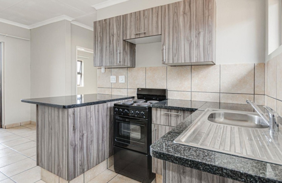 2 Bedroom Property for Sale in Comet Gauteng