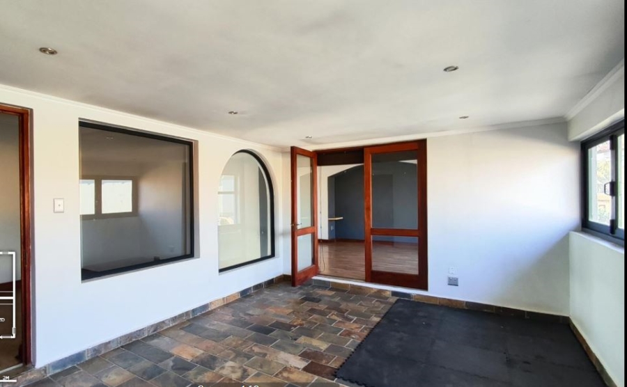 5 Bedroom Property for Sale in Glen Erasmia Gauteng