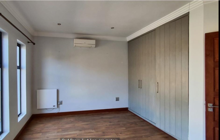 5 Bedroom Property for Sale in Glen Erasmia Gauteng