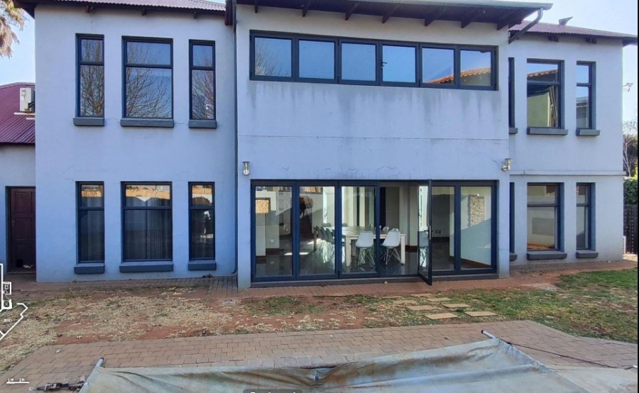 5 Bedroom Property for Sale in Glen Erasmia Gauteng