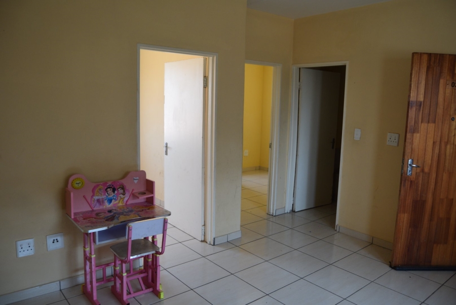 2 Bedroom Property for Sale in Fleurhof Gauteng