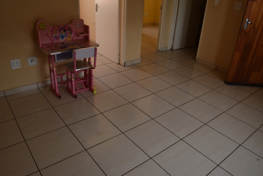 2 Bedroom Property for Sale in Fleurhof Gauteng