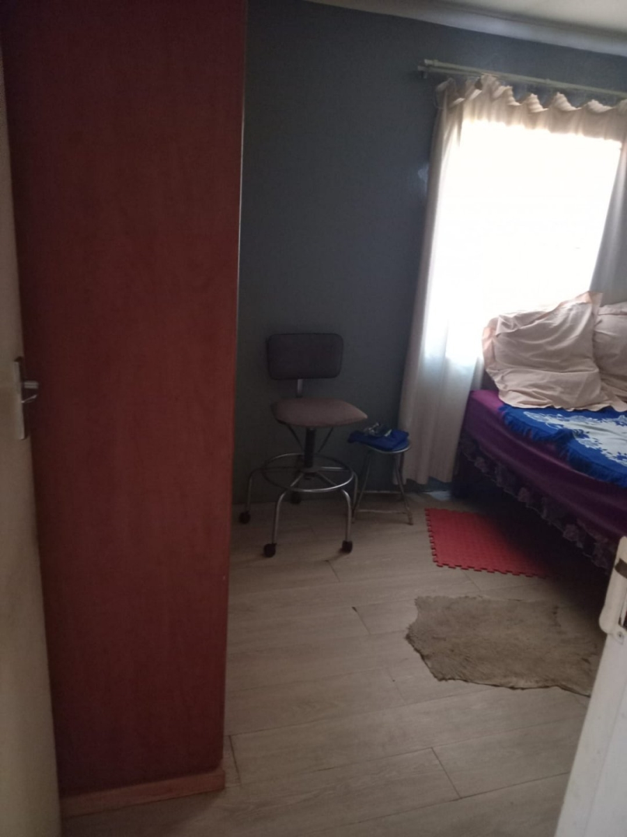 2 Bedroom Property for Sale in Olievenhoutbosch Gauteng