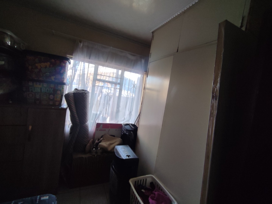 4 Bedroom Property for Sale in Etwatwa Gauteng