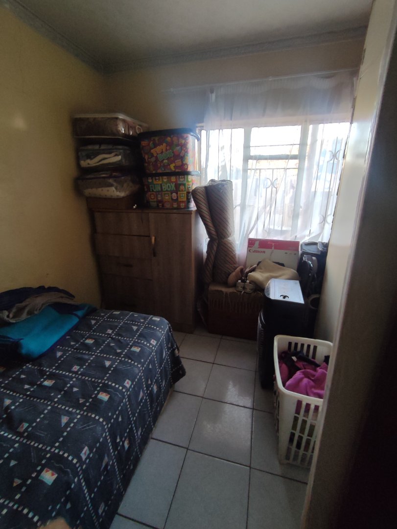 4 Bedroom Property for Sale in Etwatwa Gauteng