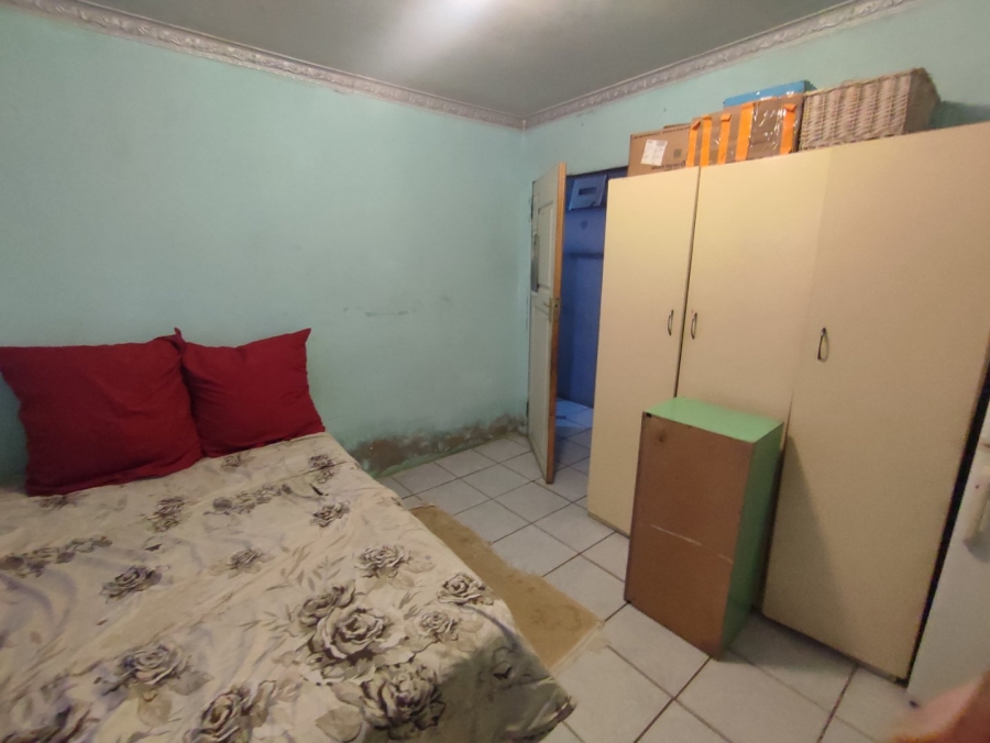 4 Bedroom Property for Sale in Etwatwa Gauteng