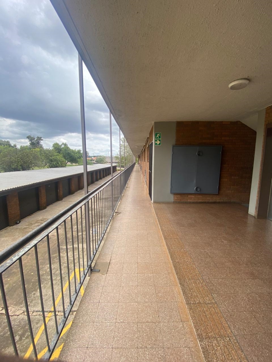 2 Bedroom Property for Sale in Kwaggasrand Gauteng