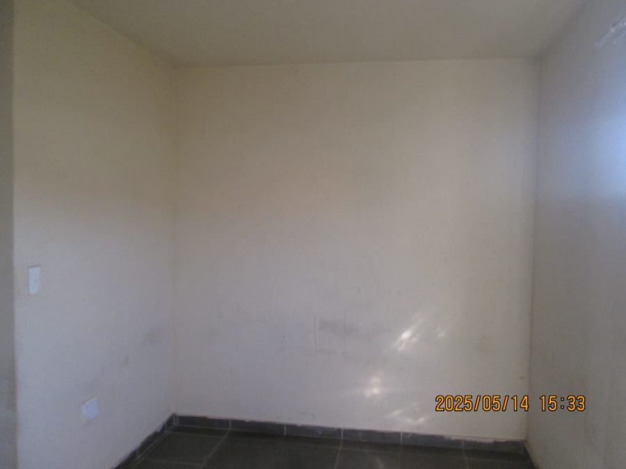 1 Bedroom Property for Sale in Naledi Gauteng