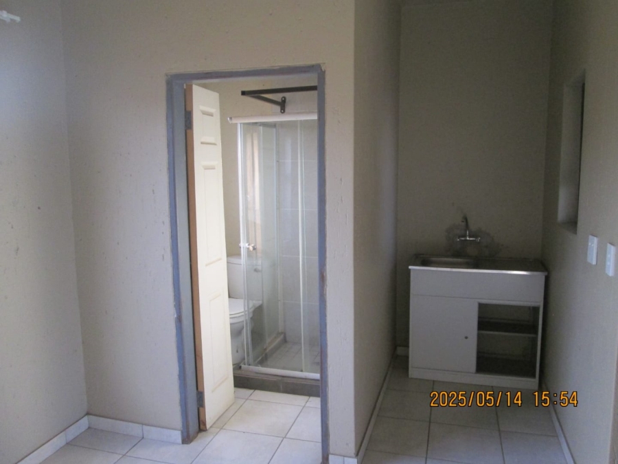 1 Bedroom Property for Sale in Naledi Gauteng
