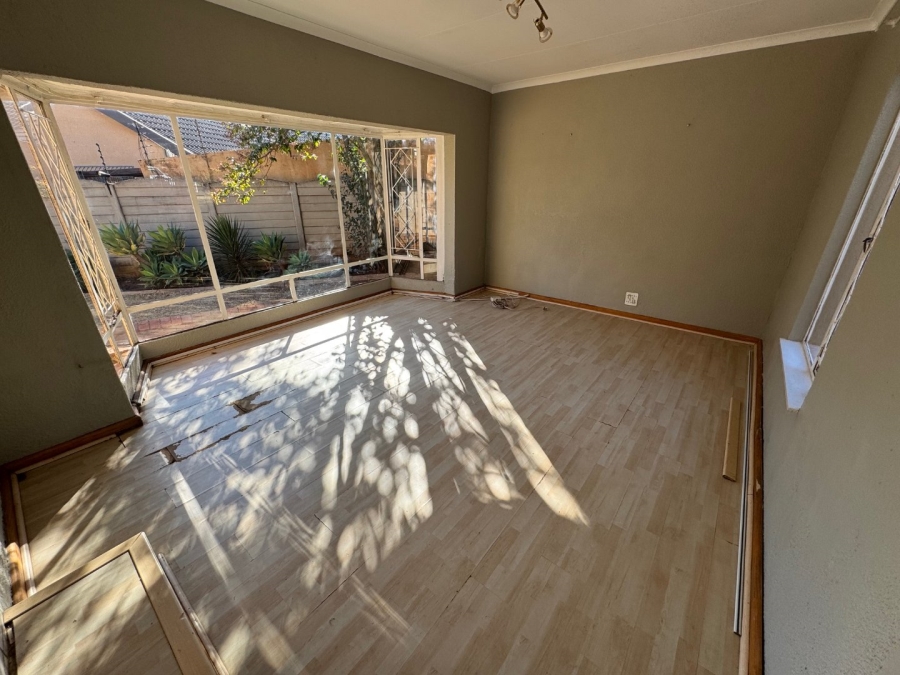 4 Bedroom Property for Sale in Terenure Gauteng