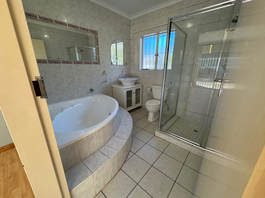 4 Bedroom Property for Sale in Terenure Gauteng