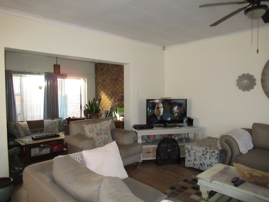 3 Bedroom Property for Sale in Erasmus Gauteng